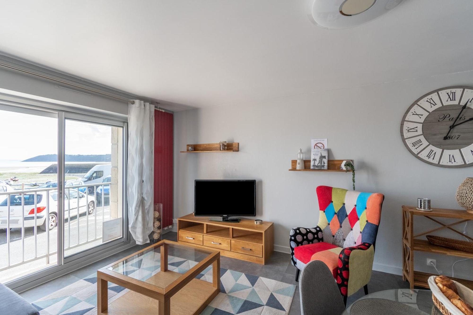 Au Bruit Des Vagues Apartment บินิค ภายนอก รูปภาพ