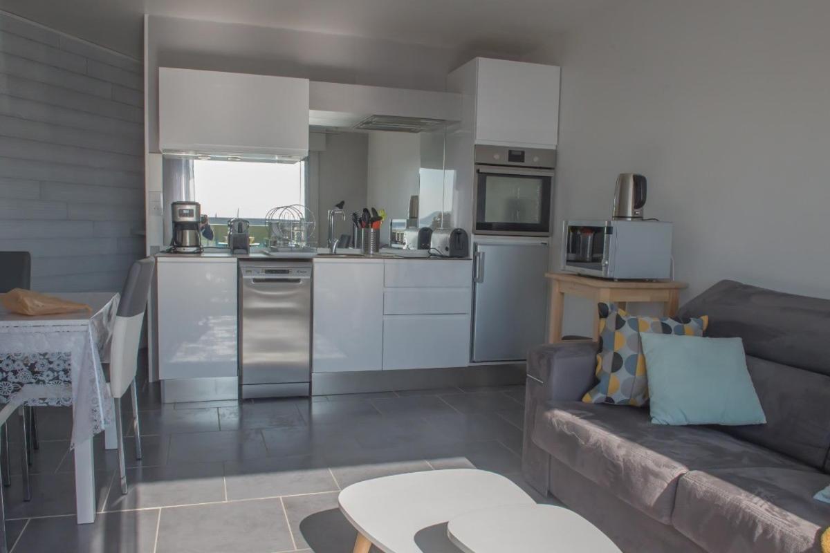 Au Bruit Des Vagues Apartment บินิค ภายนอก รูปภาพ