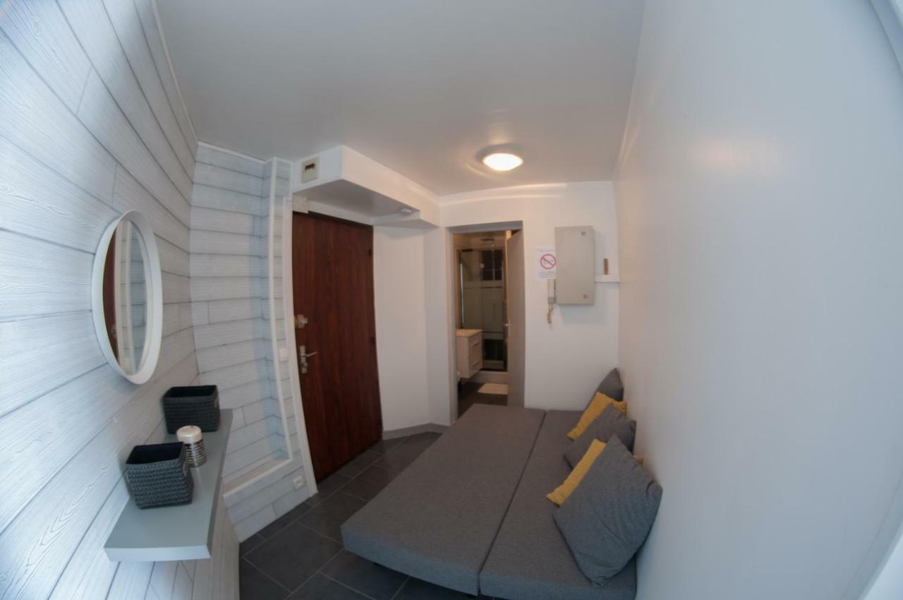 Au Bruit Des Vagues Apartment บินิค ภายนอก รูปภาพ